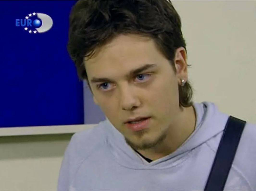 Bahar dizisinin ‘Bahar’ı Demet Evgar'ın erkek kardeşi de oyuncu çıktı! Hatta aynı dizide oynamışlar - Resim: 9